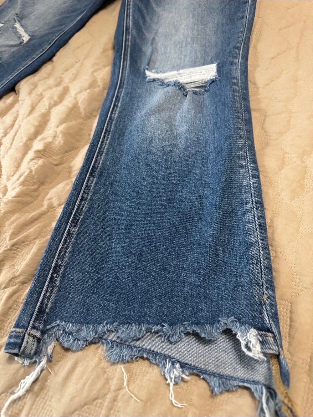 Flying Monkey Denim Blue Washed Distressed Flare Jeans NWT Size 29 - Picture 4 of 8